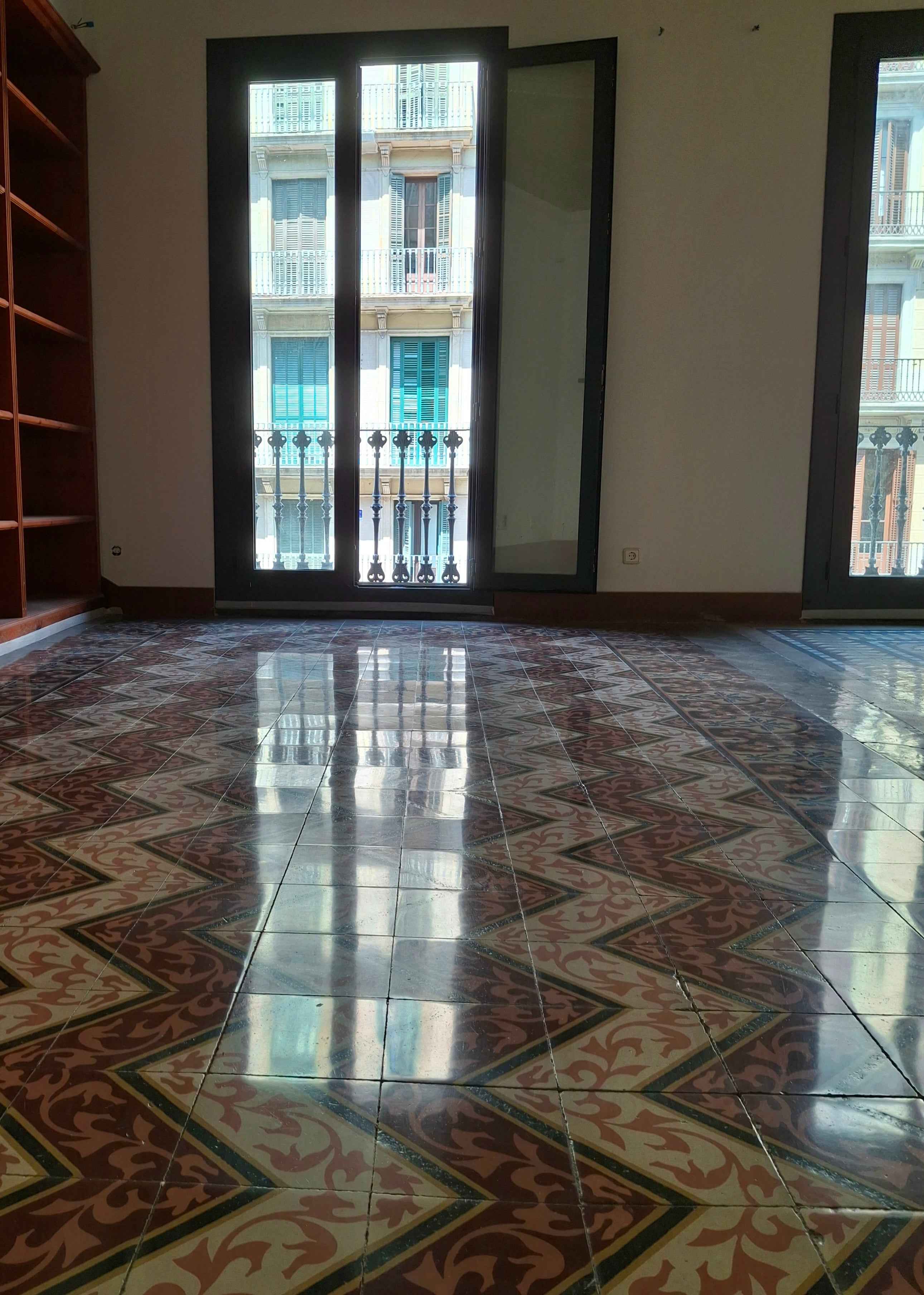 Limpieza pulido abrillantado suelo hidráulicos barcelona